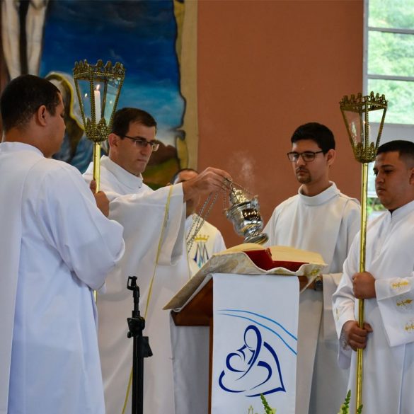 74617650_1465692773598172_9163246016583958528_o Festa de Nossa Senhora da Saúde reúne devotos em lindo momento de fé