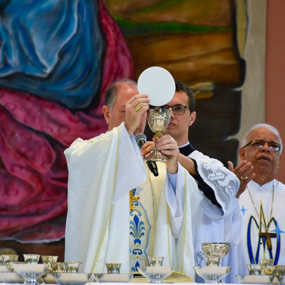 77262002_1465697260264390_4145268843712872448_o Festa de Nossa Senhora da Saúde reúne devotos em lindo momento de fé