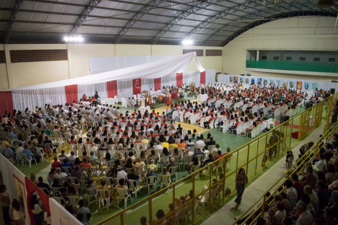 Paróquia Santa Luzia reúne comunidade para festejar sua padroeira