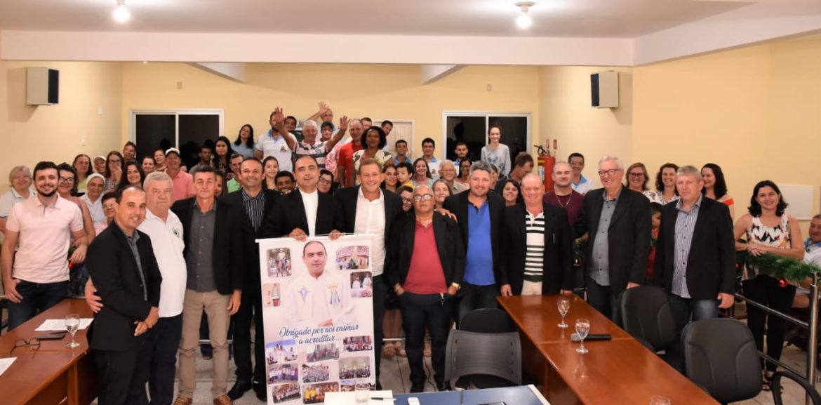 Padre David recebe homenagem da Câmara Municipal de Governador Lindenberg