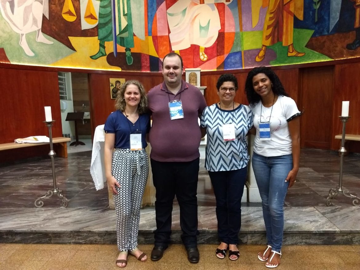 Diocese de Colatina envia catequistas para cursos de formação