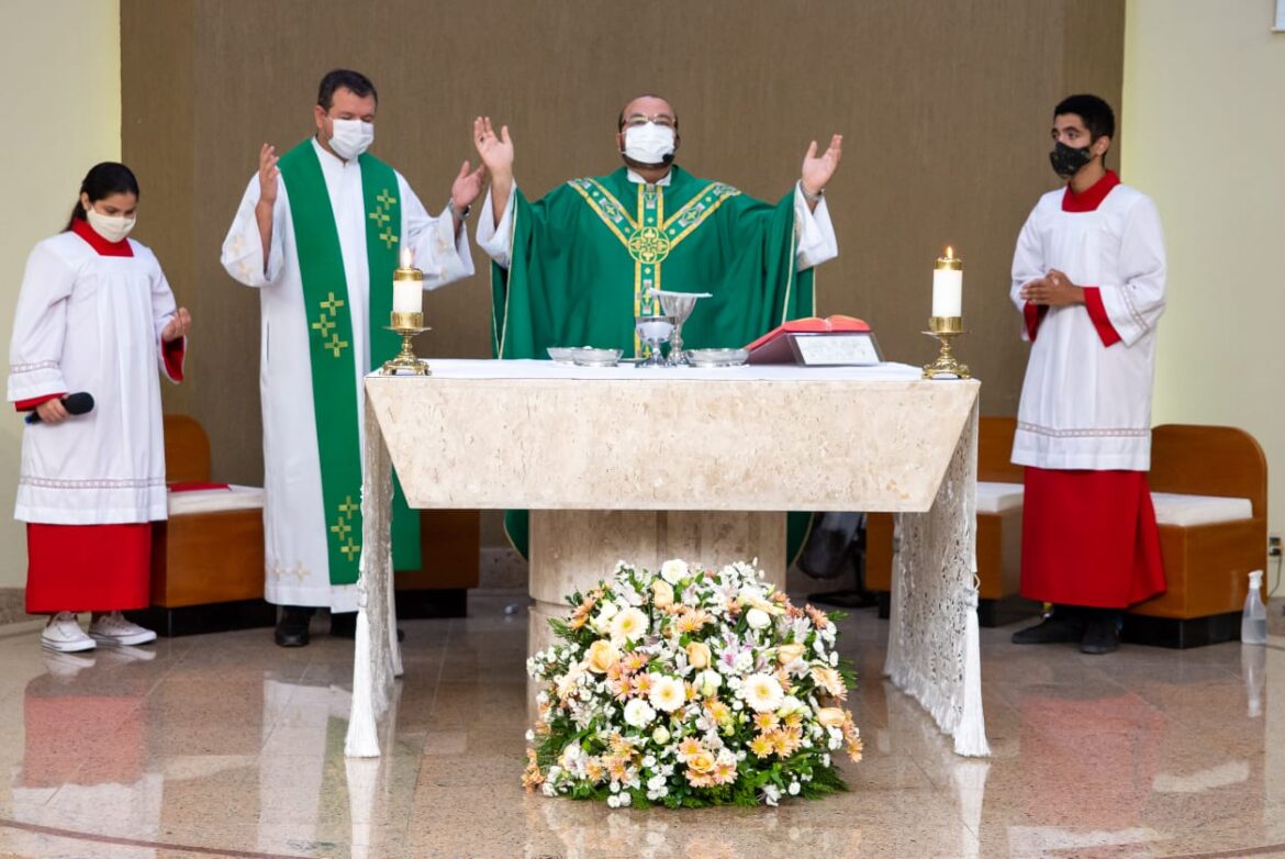 Padre Marciel se despede da Paróquia São João Paulo II