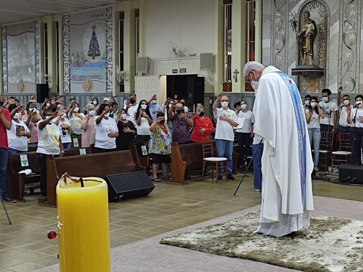 Encerramento do Tríduo marca envio de monsenhor Lauro para a Diocese de Colatina