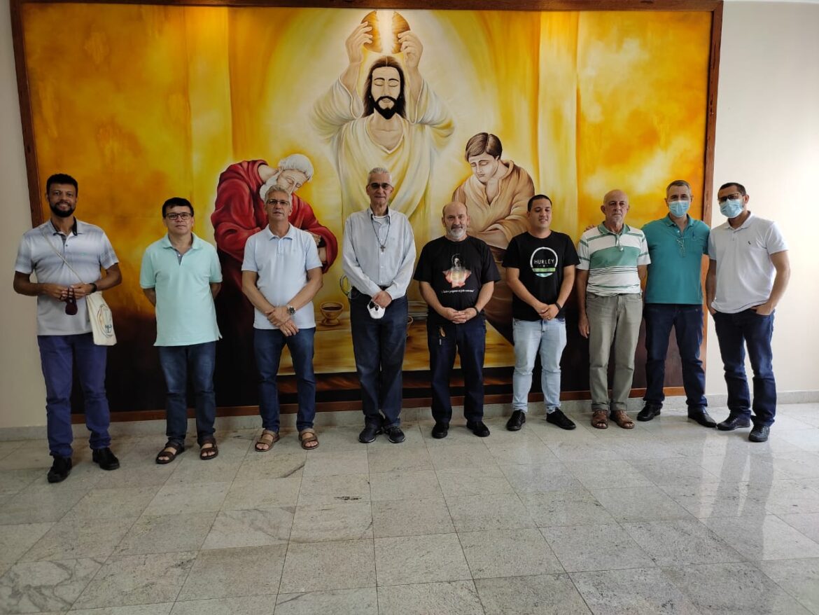 Dom Lauro se aproxima das áreas pastorais