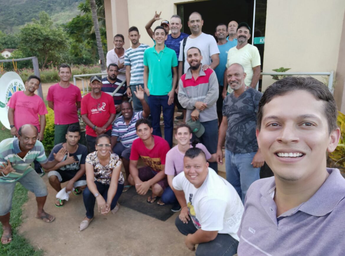 Propedeutas visitam a Fazenda Esperança