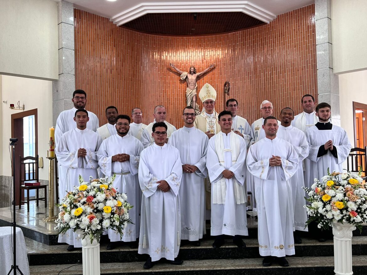 Acolitato de Renildo e Admissão às Ordens Sacras de Carlos Daniel