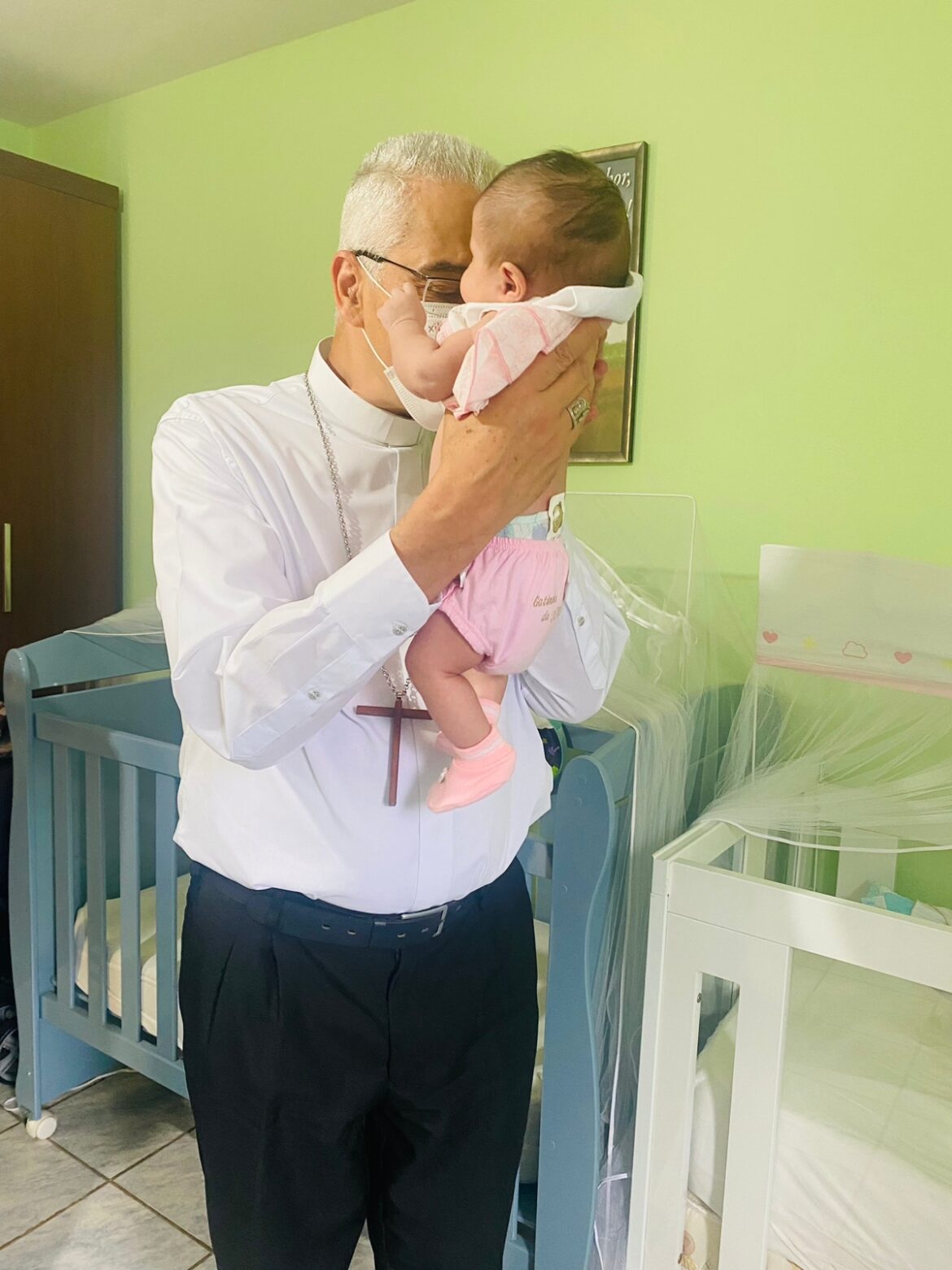 Mater Christi recebe a visita de dom Lauro