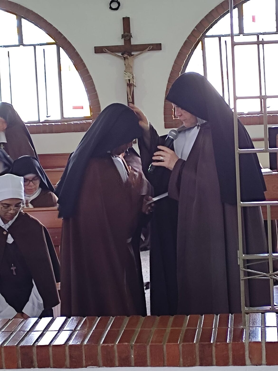 Irmãs Clarissas renovam seus santos votos