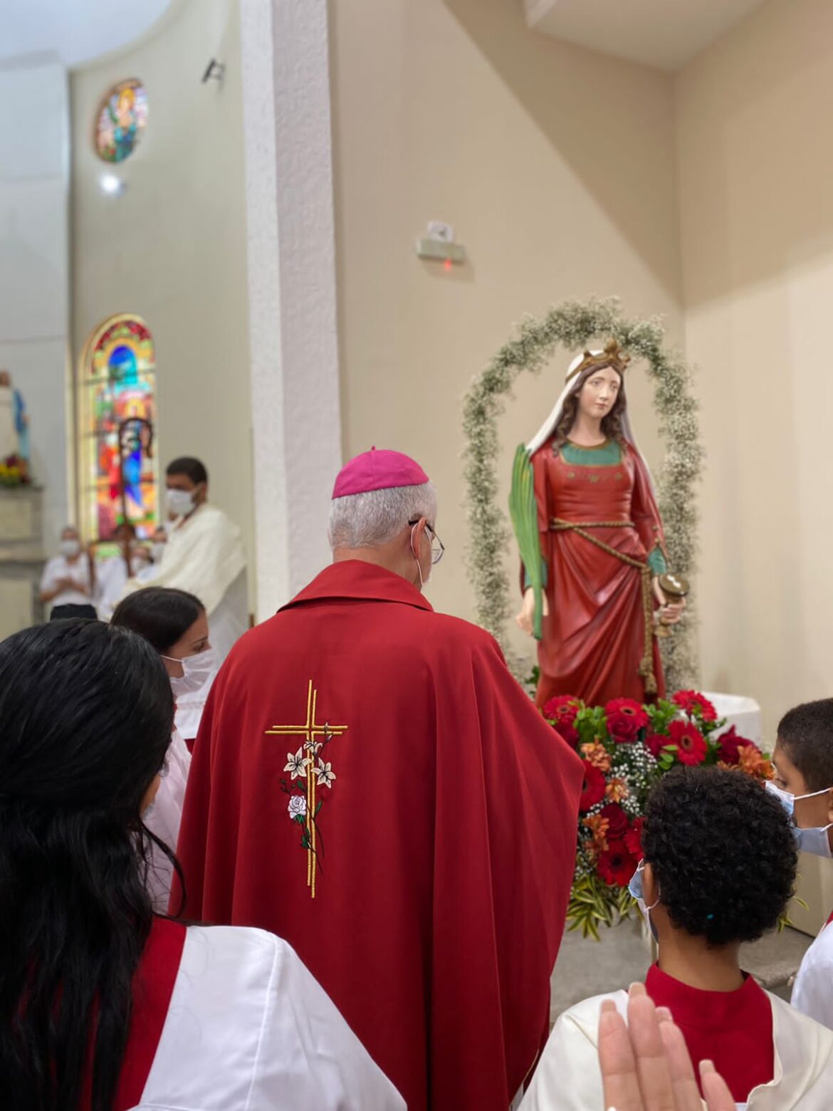 Comunidade de Pancas celebra festa de Santa Luzia