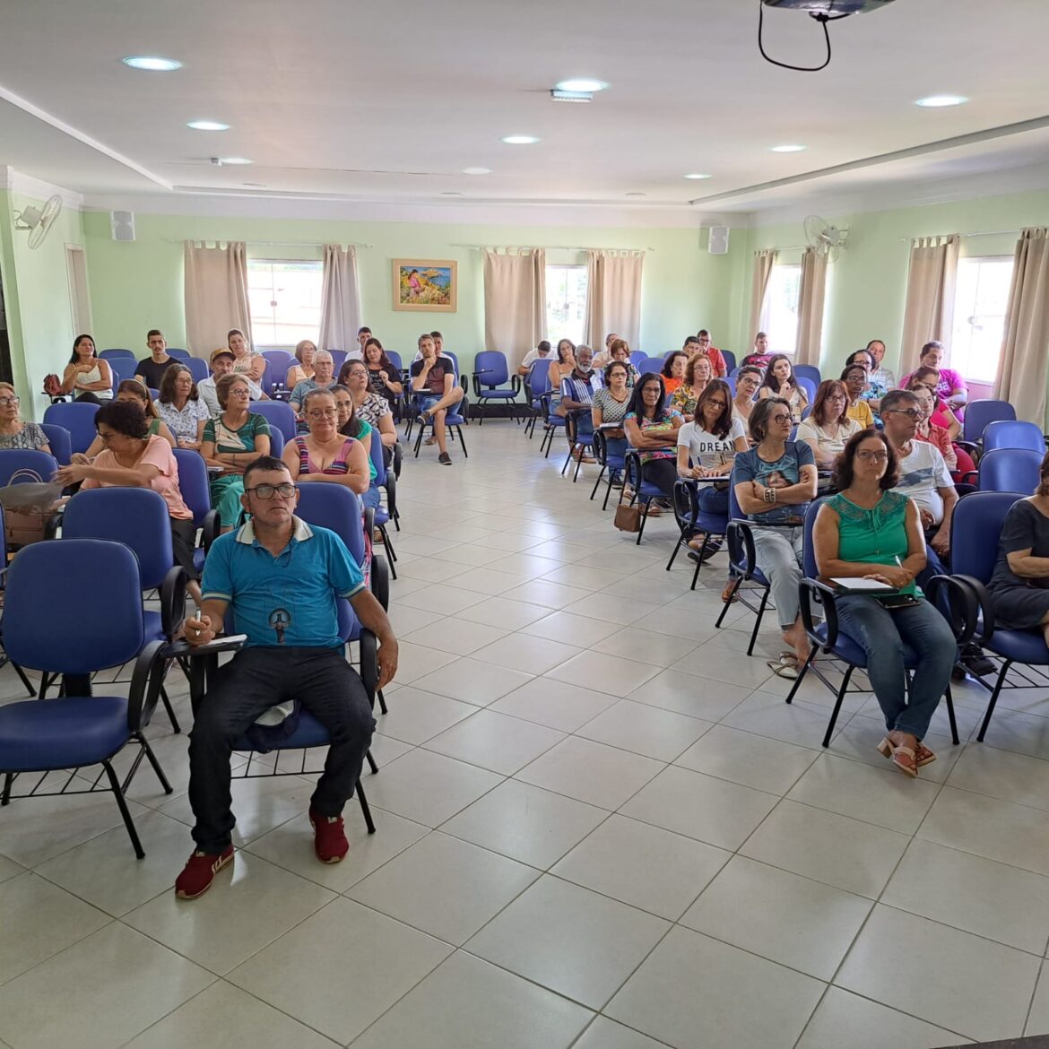 Paróquia de Itaguaçu cria comissão para monitorar pessoas em situação de fome