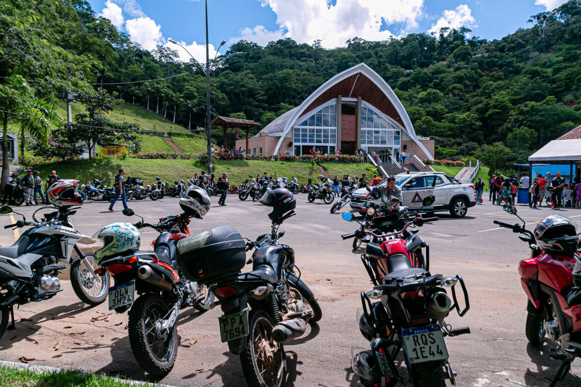MOTO ROMARIA REÚNE MAIS DE 150 MOTOCICLISTAS NO SANTUÁRIO