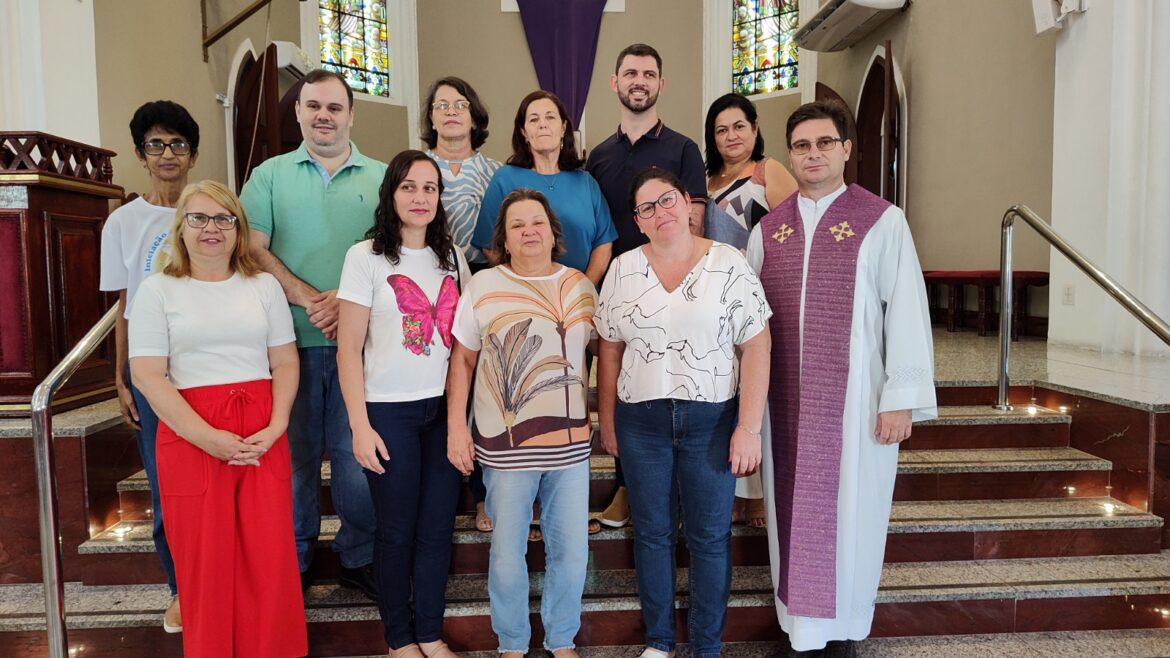 CATEQUISTAS DO REGIONAL LESTE 3 SE REÚNEM EM CACHOEIRO DE ITAPEMIRIM