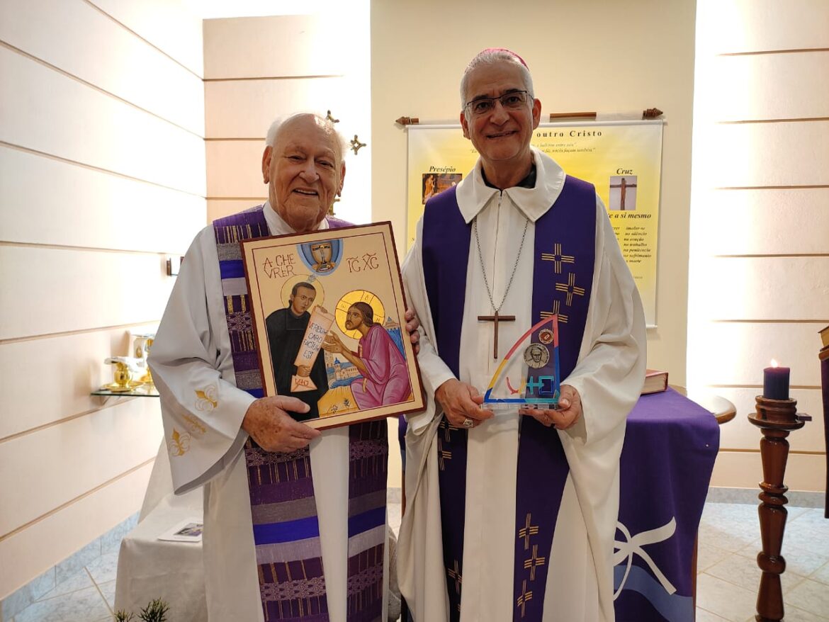 RELÍQUIA DO FUNDADOR DO PRADO PEREGRINA EM NOSSA DIOCESE