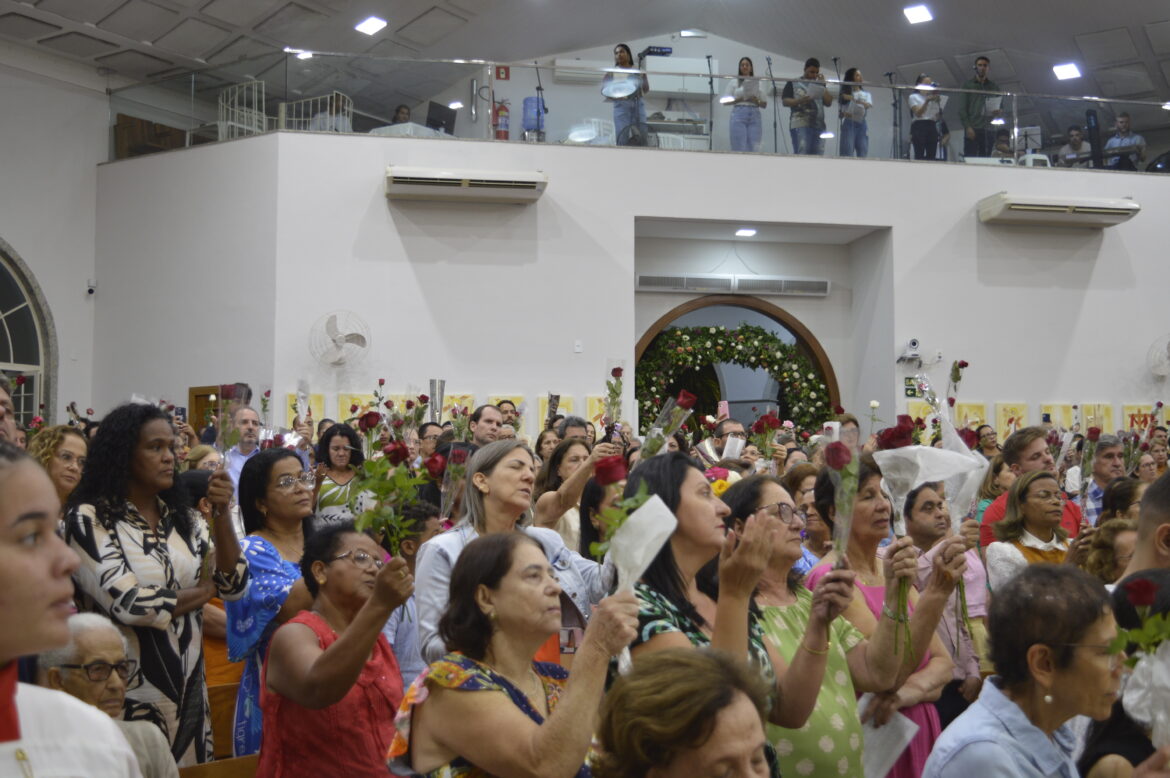 PARÓQUIA SANTA RITA DE CÁSSIA CELEBRA FESTA DE SUA PADROEIRA