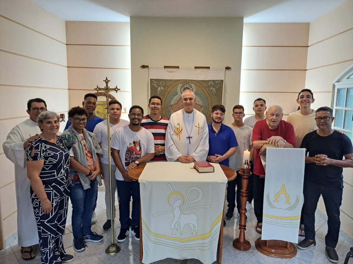 JOVENS INICIAM PROCESSO DE ACOMPANHAMENTO VOCACIONAL