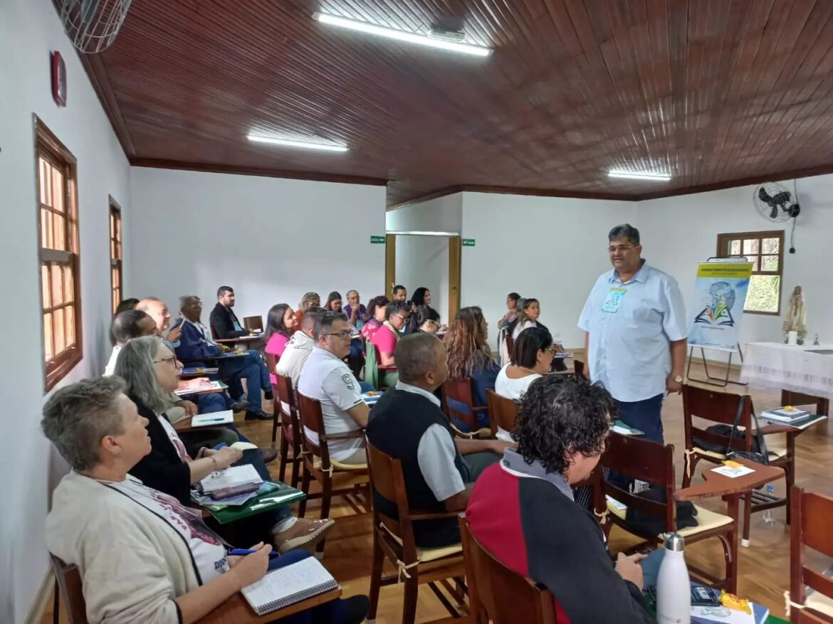PROFESSOR ANDERSON ASSESSORA JORNADA FORMATIVA EM SÃO PAULO