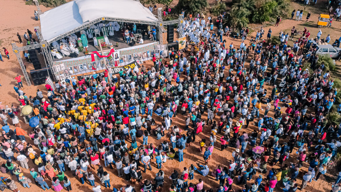 REGÊNCIA ACOLHE 4 MIL PESSOAS NO ENCERRAMENTO DA ROMARIA DAS ÁGUAS E DA TERRA