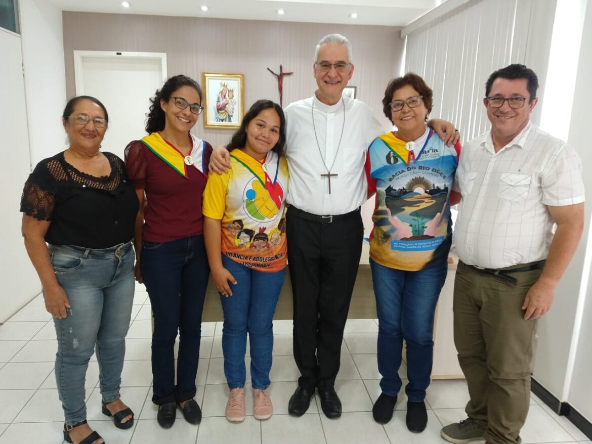 DOM LAURO RECEBE COORDENAÇÃO DIOCESANA DA INFÂNCIA MISSIONÁRIA
