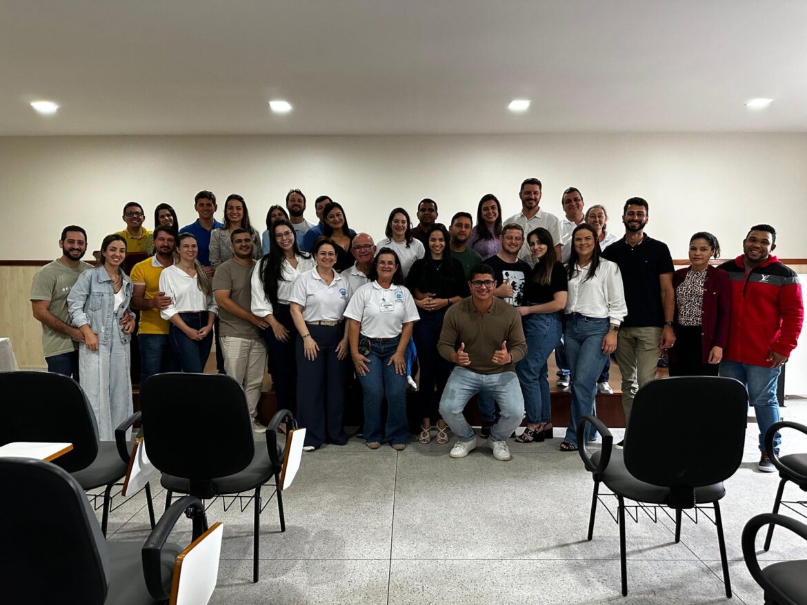 PARÓQUIA NOSSA SENHORA DA CONCEIÇÃO PROMOVE ENCONTRO COM JOVENS CASAIS