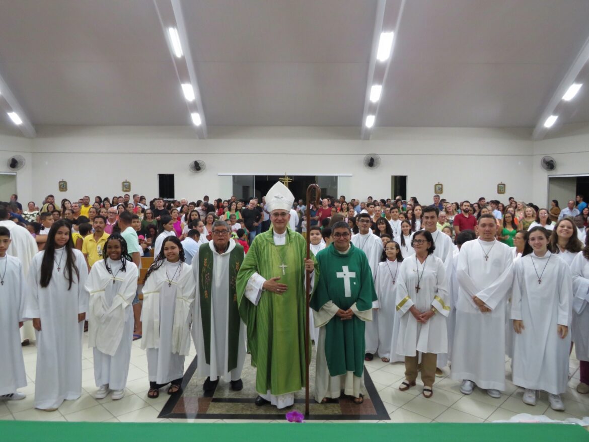 DOM LAURO REALIZA SUA PRIMEIRA VISITA PASTORAL NA PARÓQUIA CRISTO REI
