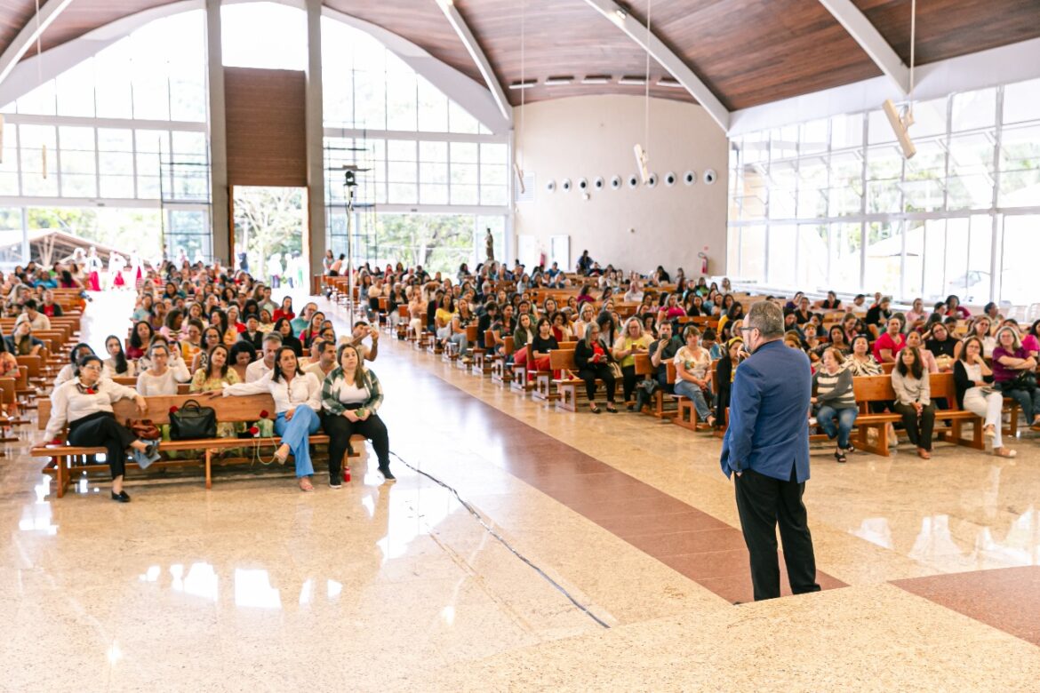 18⁰ ENCONTRO DIOCESANO DA PASTORAL DA EDUCAÇÃO REÚNE CENTENAS DE EDUCADORES