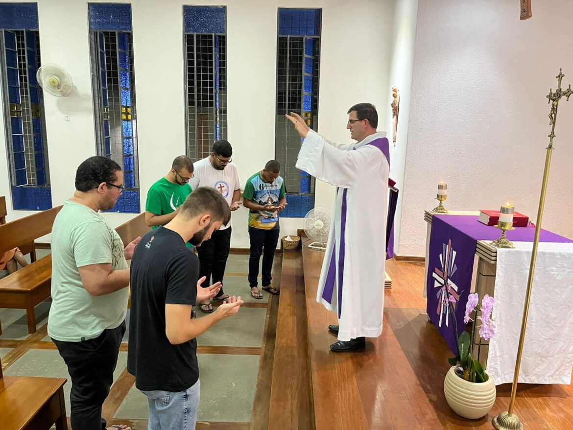 SEMINARISTAS FARÃO EXPERIÊNCIA MISSIONÁRIA DURANTE AS FÉRIAS