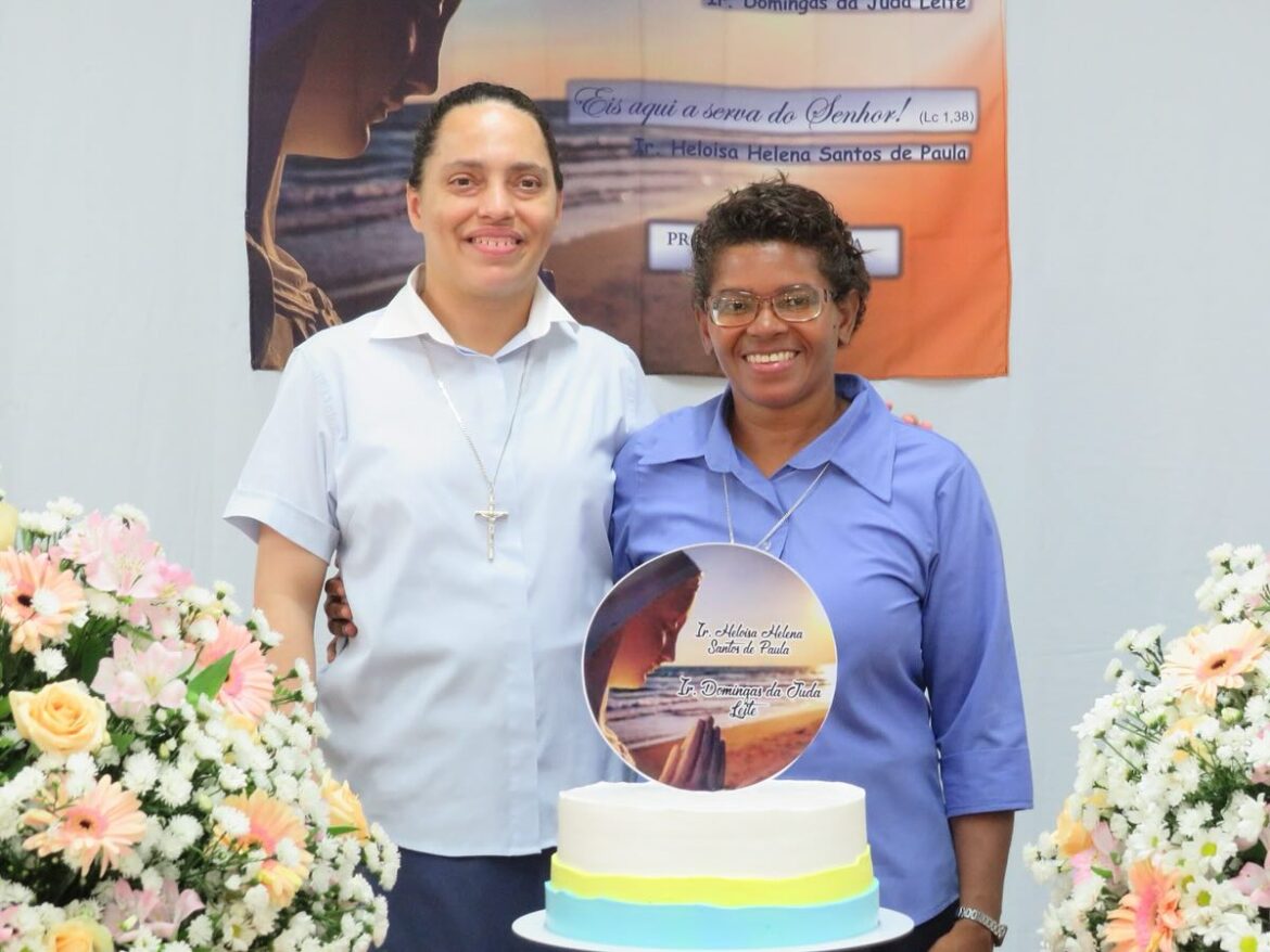 CONGREGAÇÃO DAS IRMÃS DIMESSE FILHAS DE MARIA IMACULADA TEM VOTOS PERPÉETUOS DE NOVAS IRMÃS