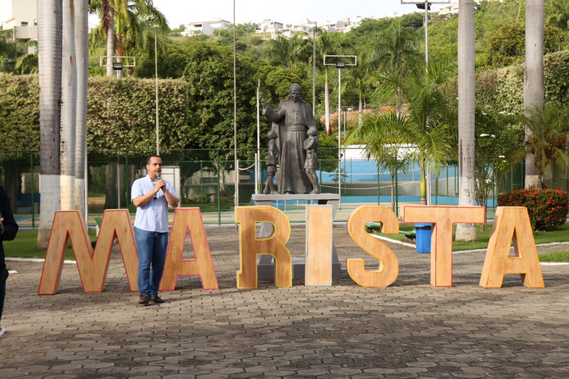 VALORES E ESPIRITUALIDADE: O PRIMEIRO DIA DE AULA NO COLÉGIO MARISTA COLATINA