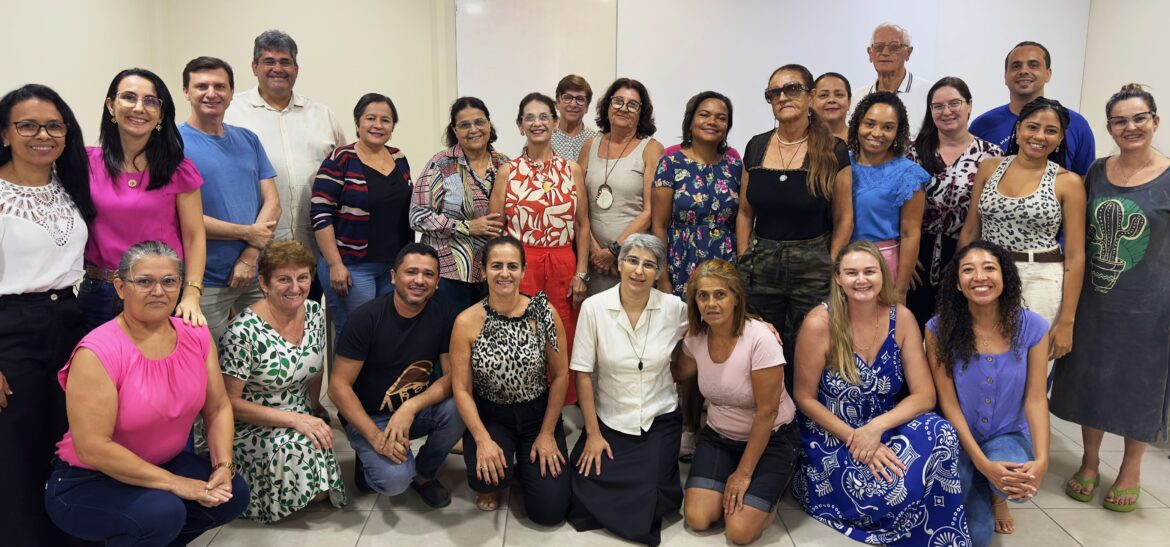 PASTORAL DA EDUCAÇÃO REÚNE LIDERANÇAS EM MOMENTO FORMATIVO