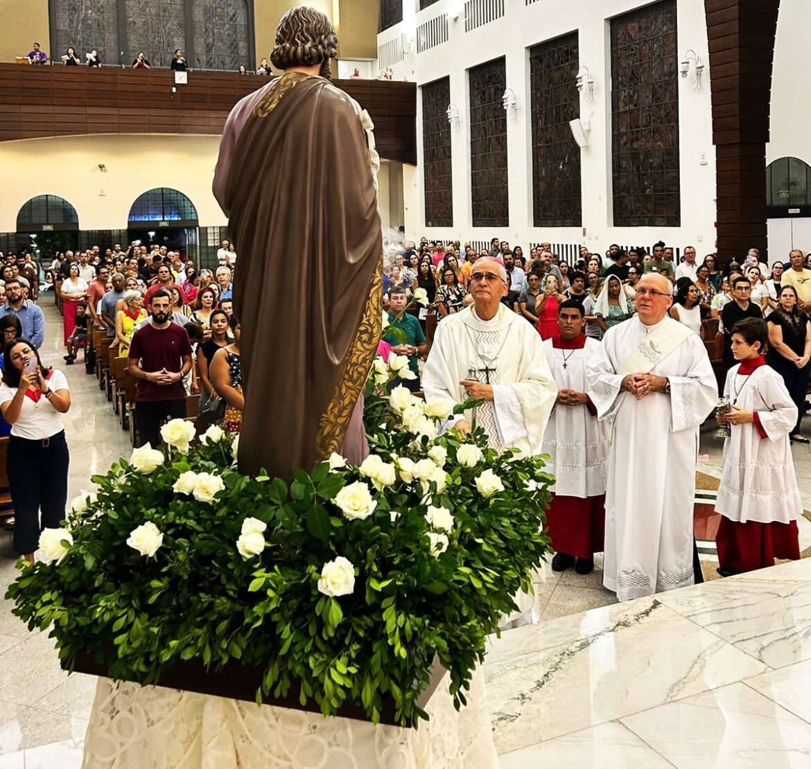 SÃO JOSÉ – SOLENIDADE EMOCIONANTE NA CATEDRAL DE COLATINA
