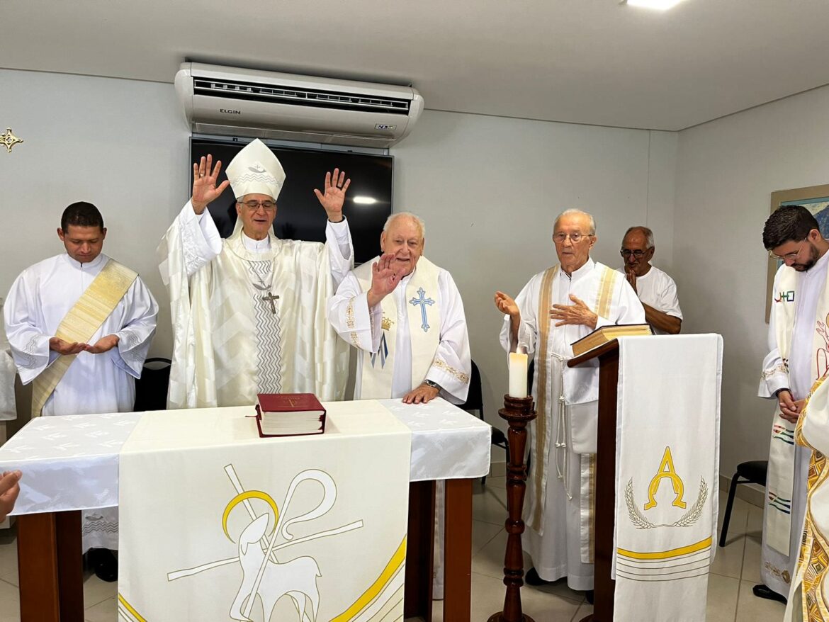 MONSENHOR RUBENS DUQUE CELEBRA SEUS 90 ANOS DE VIDA