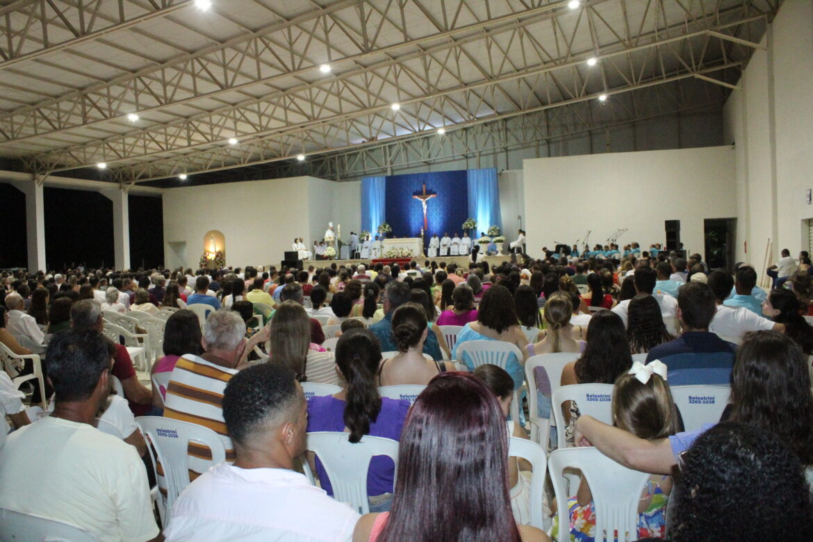 IMG_0134 PARÓQUIA NOSSA SENHORA DO ROSÁRIO DE FÁTIMA CELEBRA FESTA DA PADROEIRA