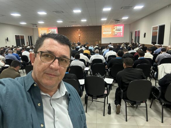 Encontro de Pastoral 2 Pe. Marinaldo participa do Encontro Nacional de Coordenadores de Pastoral