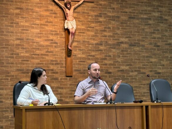 Seminaristas participam do Seminário de Iniciação à Vida Cristã em Brasília (DF)