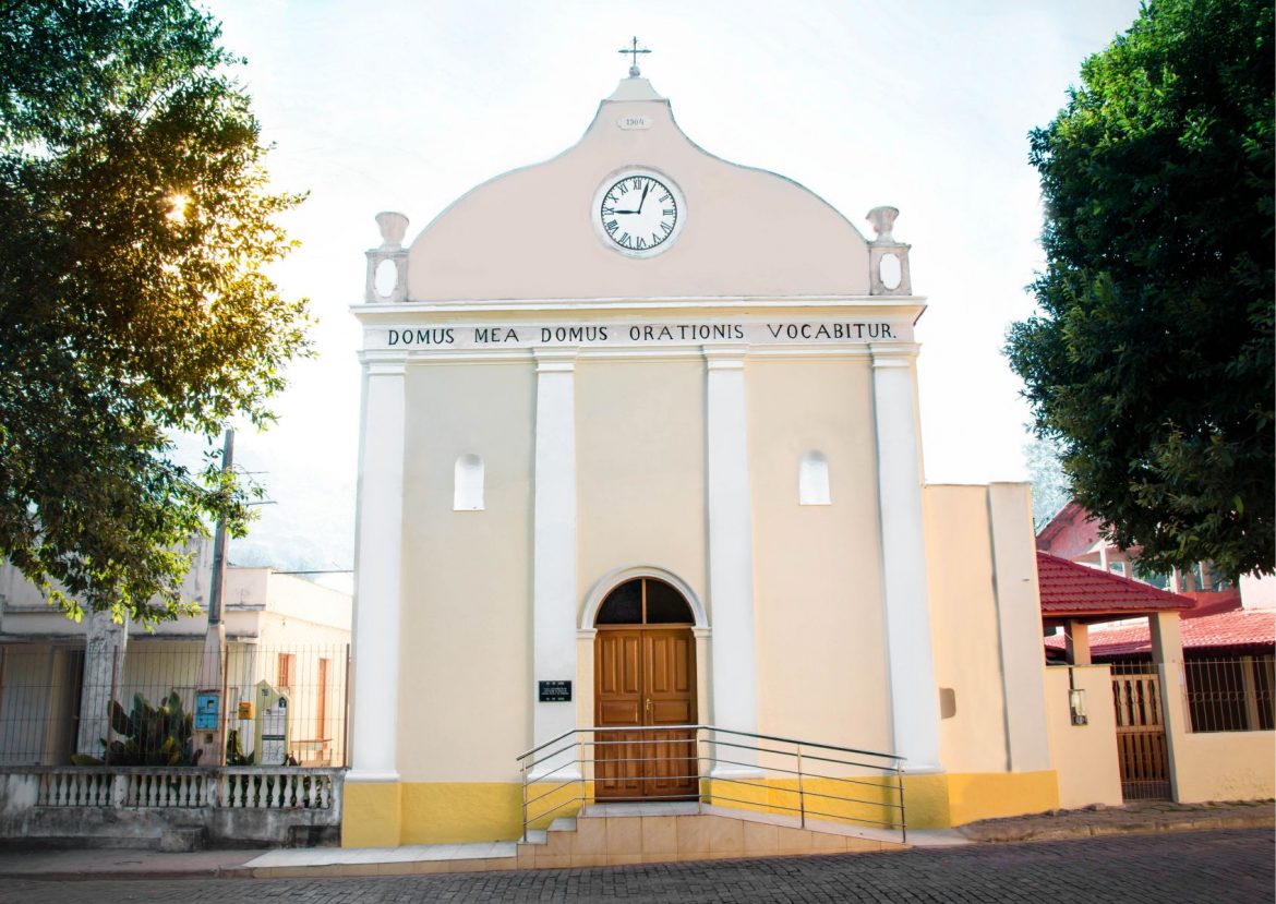 Comunidade Sagrada Família de Pendanga: 120 anos de história
