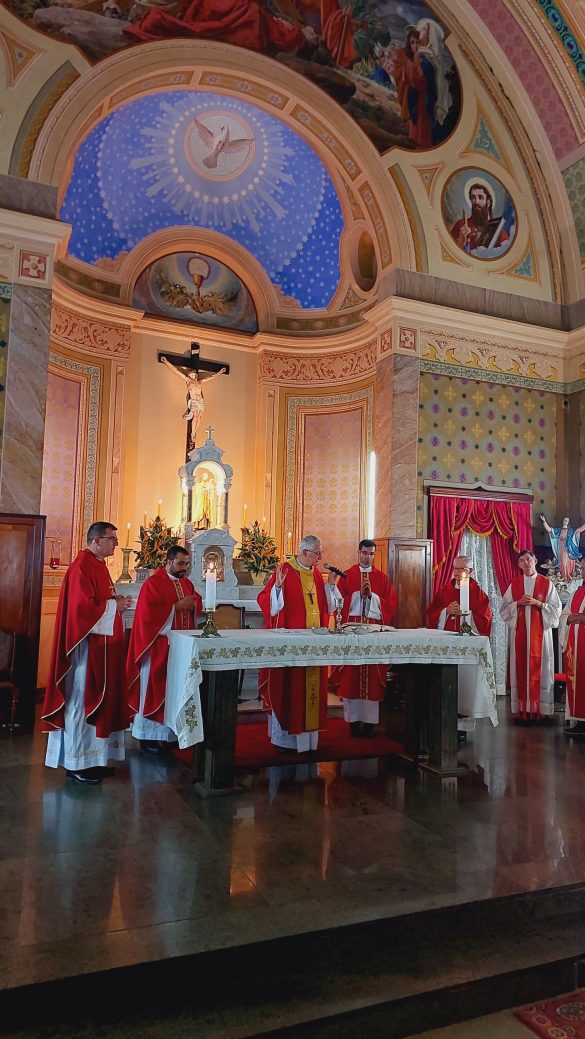 Dom Lauro encerra Tríduo dos 90 anos do Seminário São José em Mariana (MG)