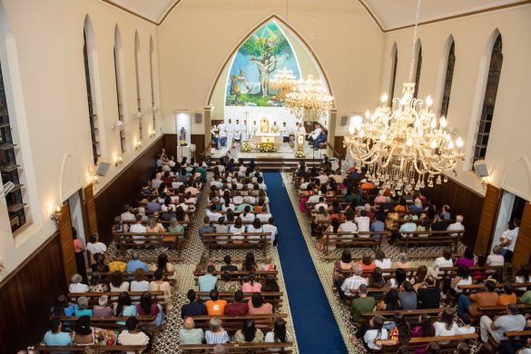 Dom Lauro preside Celebração Eucarística da Primeira Profissão Religiosa da noviça Lorrainy Coradini