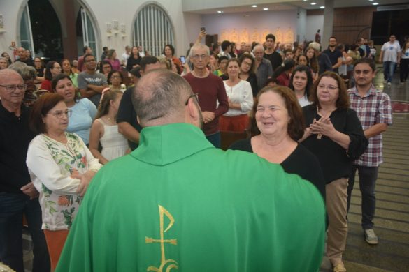 D. Lauro a Pe. Marciel: “Continue a oferecer ao povo o verdadeiro Pão do céu”