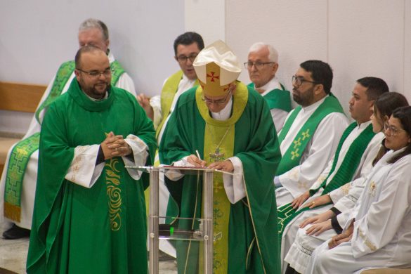 D. Lauro a Pe. Marciel: “Continue a oferecer ao povo o verdadeiro Pão do céu”