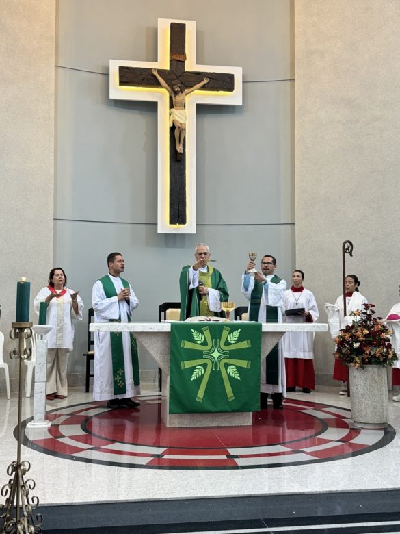Dom Lauro celebra a Festa Paroquial do Coração Eucarístico de Jesus em Guaraná