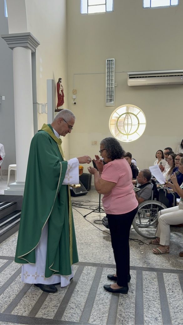 Dom Lauro celebra a Festa Paroquial do Coração Eucarístico de Jesus em Guaraná