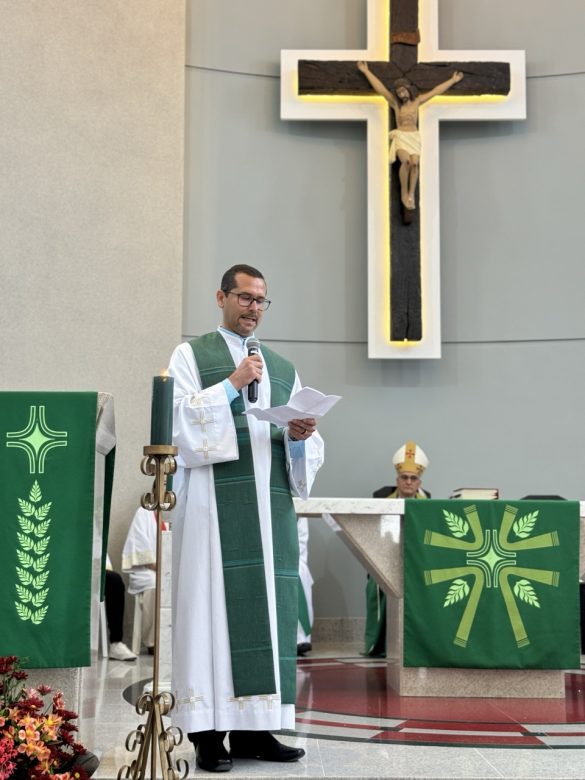 Dom Lauro celebra a Festa Paroquial do Coração Eucarístico de Jesus em Guaraná