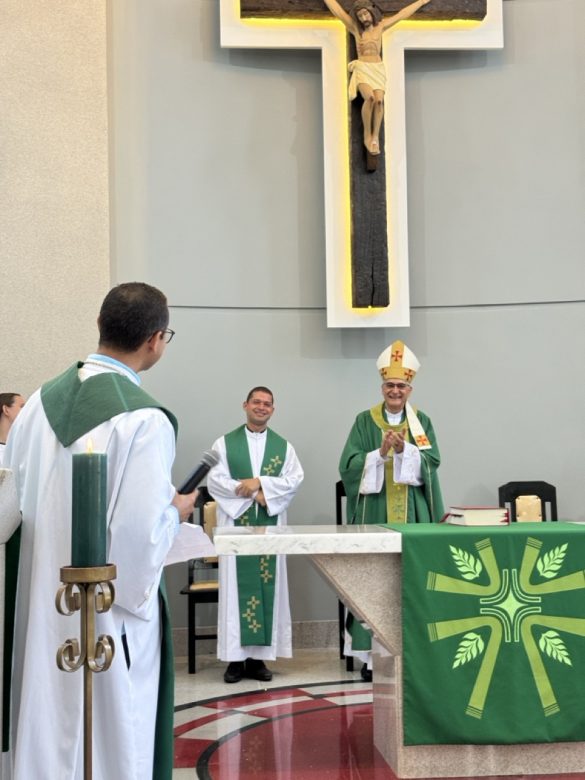 Dom Lauro celebra a Festa Paroquial do Coração Eucarístico de Jesus em Guaraná