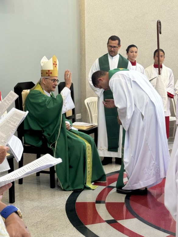 Dom Lauro celebra a Festa Paroquial do Coração Eucarístico de Jesus em Guaraná