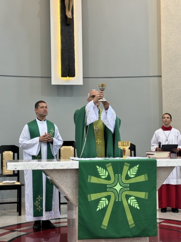 Dom Lauro celebra a Festa Paroquial do Coração Eucarístico de Jesus em Guaraná