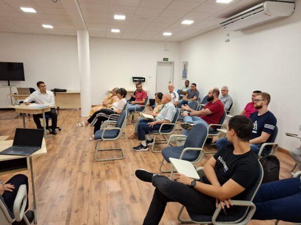 Pe. Irineu Claudino Sales defende dissertação sobre a “Igreja em Saída” na FAJE (MG)