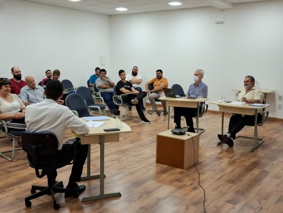 Pe. Irineu Claudino Sales defende dissertação sobre a “Igreja em Saída” na FAJE (MG)