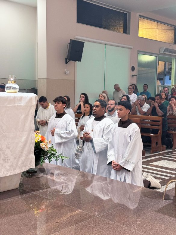 Família Franciscana de Colatina celebra os 800 anos das Chagas de São Francisco de Assis