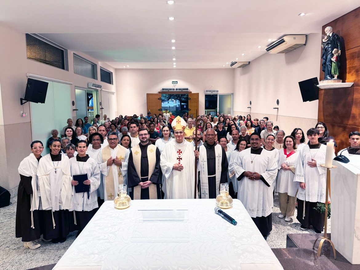 Família Franciscana de Colatina celebra os 800 anos das Chagas de São Francisco de Assis