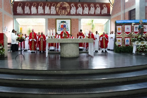 Dom Paulo Bosi Dal’Bó preside Missa Solene em honra a São Mateus com a presença de bispos do Regional Leste 3